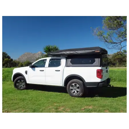 Hardtop Contour noir lisse avec fenêtre latérale Ford Ranger 2023+ Alu-Cab